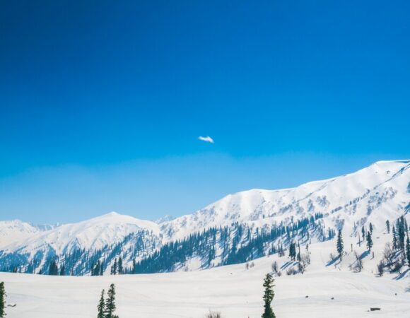 The top 8 tourist destinations in Kashmir